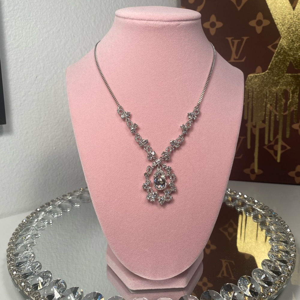 NWT Givenchy Pear/Round Shaped Crystal Necklace